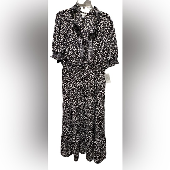 London Times Dresses & Skirts - NWT Black & White Floral Maxi